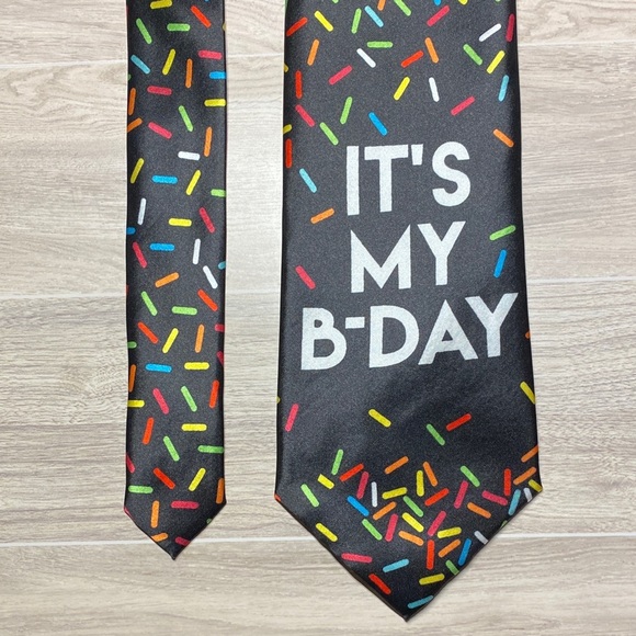 Amscan It’s My B-Day Black Tie with Colorful Sprinkles - Picture 4 of 14